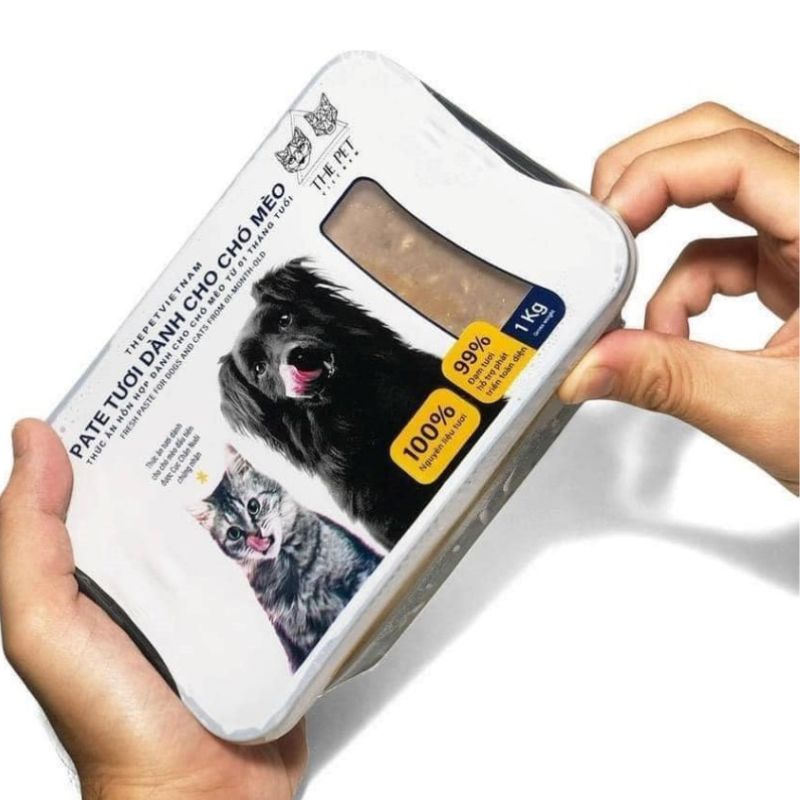 Mua đồ ăn cho mèo gần đây 4 Pate thơm ngon cho mèo cưng trong mỗi bữa ăn.